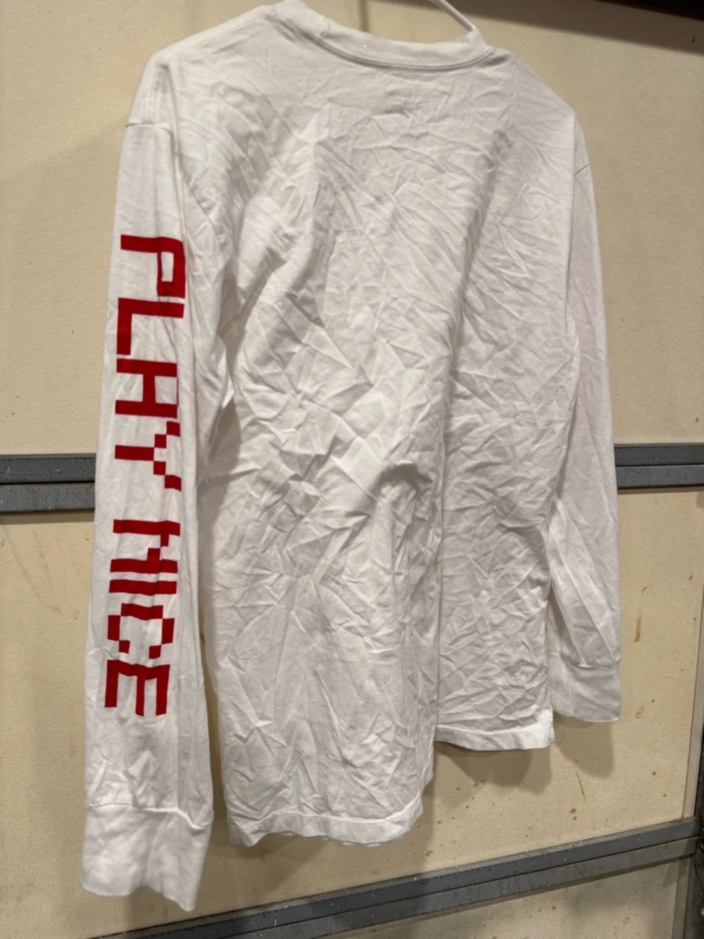True Religion White Long-Sleeve Tee Red Sleeve Graphics Play Nice‎ Communicate